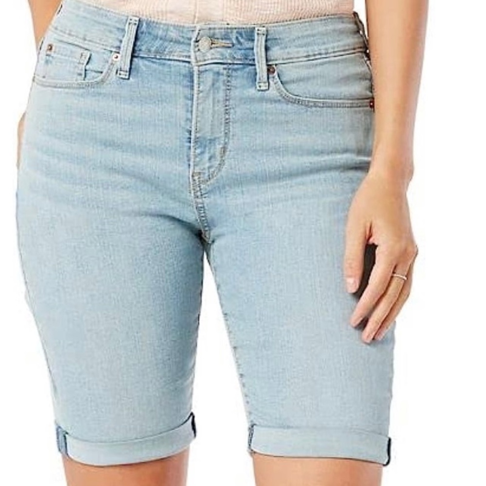 Signature by Levi Strauss & Co. Gold Label Women's Mid-Rise Bermuda Shorts, sz20